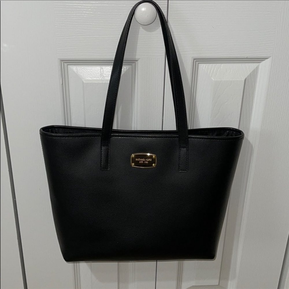 Michael Kors Tote